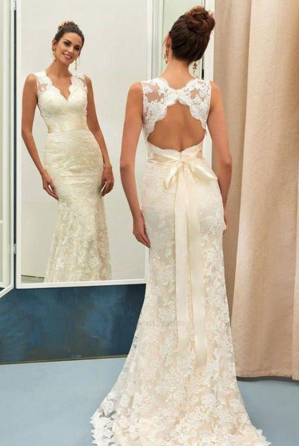 Classic Mermaid V-Neck White Lace Backless Wedding Bridal Dress