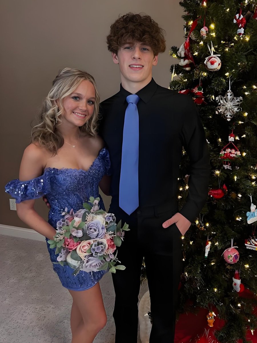 Claudette | Royal Blue - Bodycon Off The Shoulder Sequins Short Homecoming Dresses