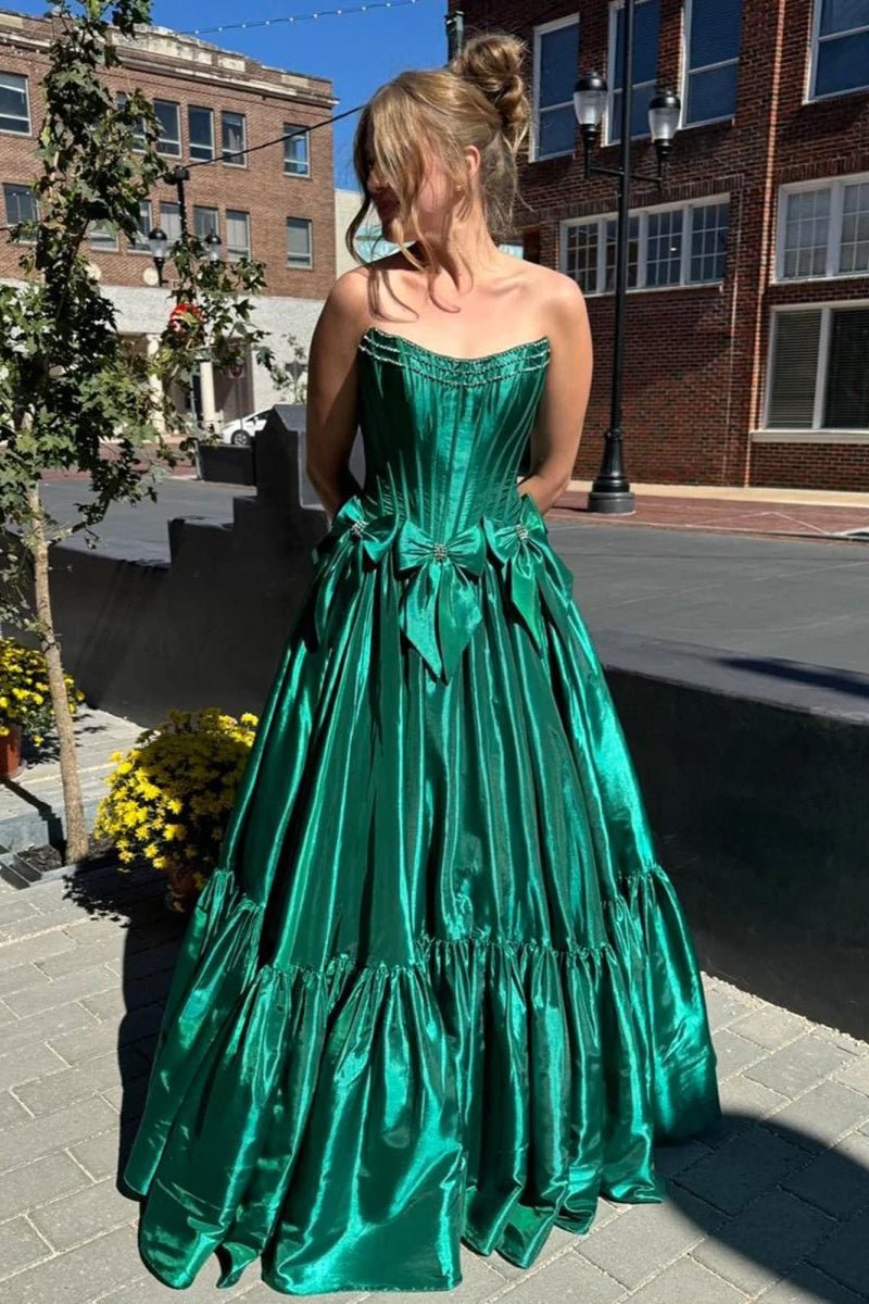 Cristal | A - Line Black Scoop Neck Satin Long Prom Dresses with Bow Knots - KissProm