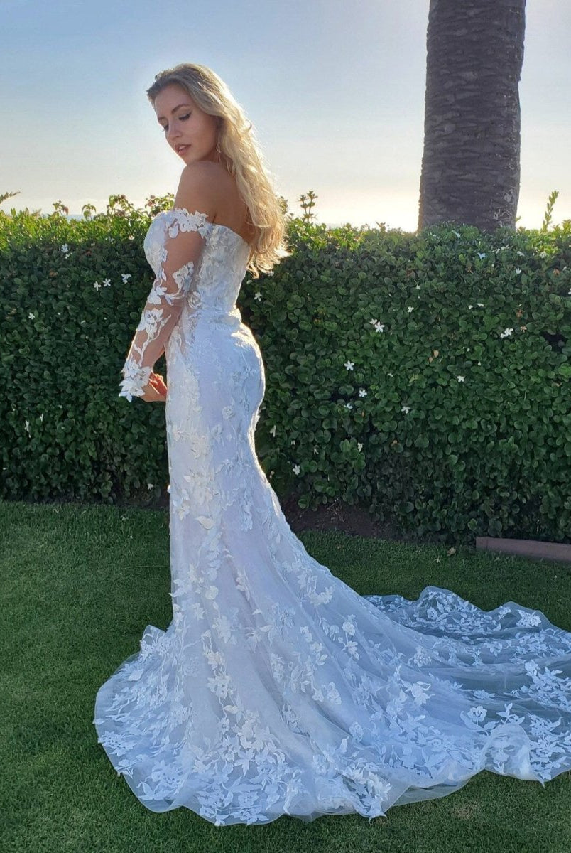 Elegant Mermaid Long Sleeve Off the Shoulder Lace Wedding Dress