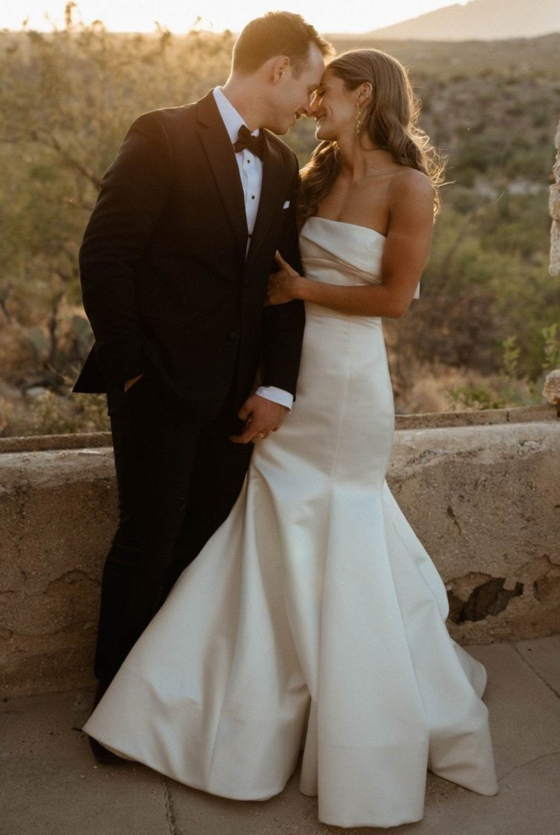 Elegant Mermaid Strapless Satin Sleeveless Wedding Dresses - KissProm