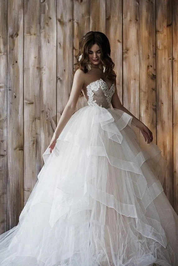 Detachable Floral Princess A-Line Boho Lace Wedding Dress Elegant Chic Sweetheart Court Train Ball Gown