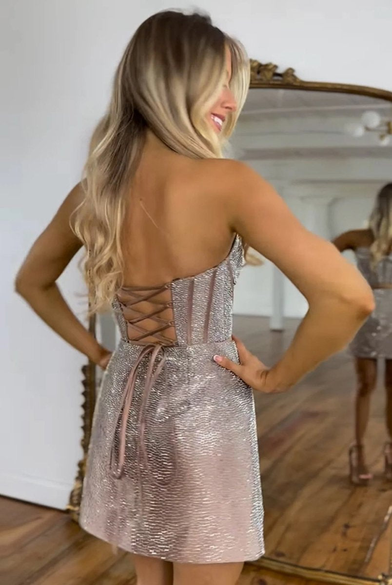 Eirlys | Rose Gold - Sweetheart Sheath Beaded Short Homecoming Dress