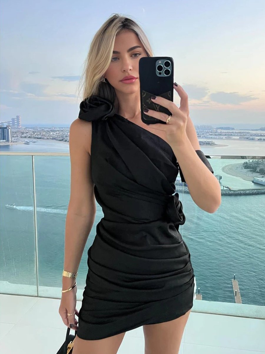 Eirwen | Black - Sheath One Shoulder Pleated Short Homecoming Dresses With Flowers