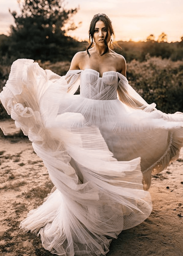 Elegant Flowy Tulle Off The Shoulder Long Sleeve Boho Wedding Bridal Gowns, Diamond White / 4 Elegant Flowy Tulle Off The Shoulder Long Sleeve Boho Wedding Bridal Gowns, Diamond White / 4