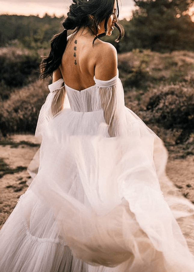 Elegant Flowy Tulle Off the Shoulder Long Sleeve Boho Wedding Bridal Gowns