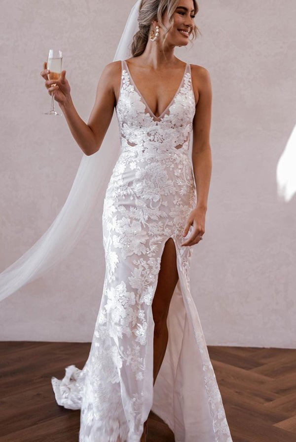 Elegant Mermaid V Neck Lace Boho Wedding Dresses with Slit
