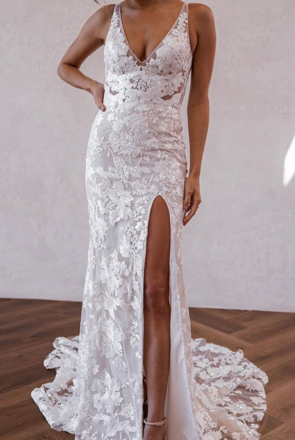 Elegant Mermaid V Neck Lace Boho Wedding Dresses with Slit