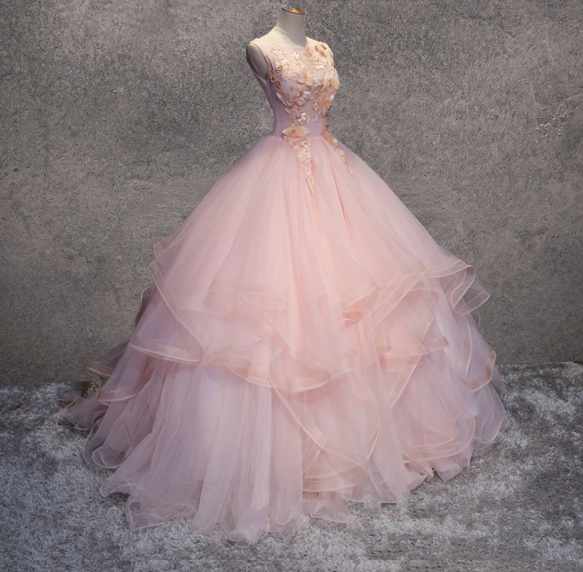 Pink Ball-Gown Organza Floor-Length Prom Dress with Appliqued