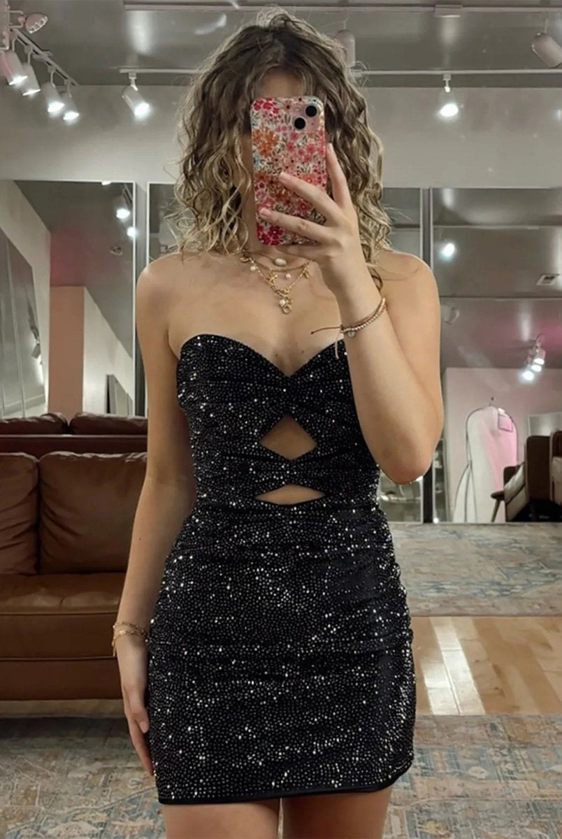 Eos | Black - Sheath Sweetheart Sequined Cut Out Short Homecoming Dresses