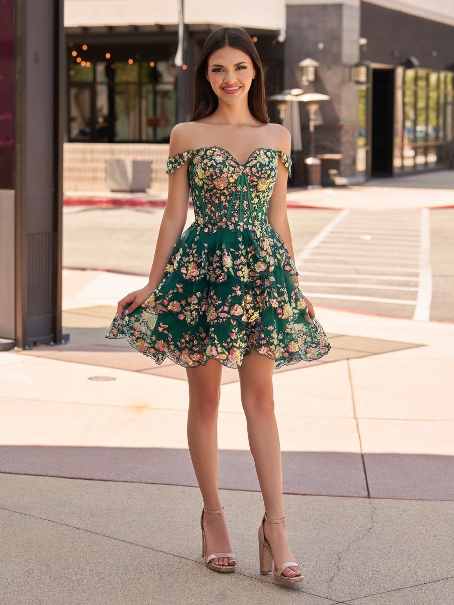 Everly | Green - A-Line Sweetheart Tiered Short Homecoming Dress