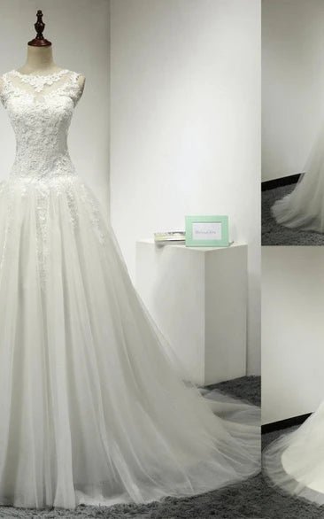 A-Line Tulle Bridal Gown Weddig Dress With Lace Bodice and Dropped Waist
