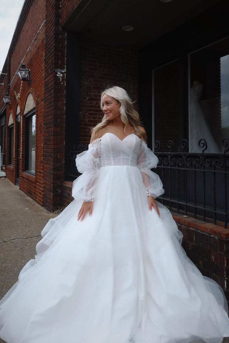 Fairy Ball Gown Sweetheart Tulle Long Wedding Dresses with Ruffled Sleeves
