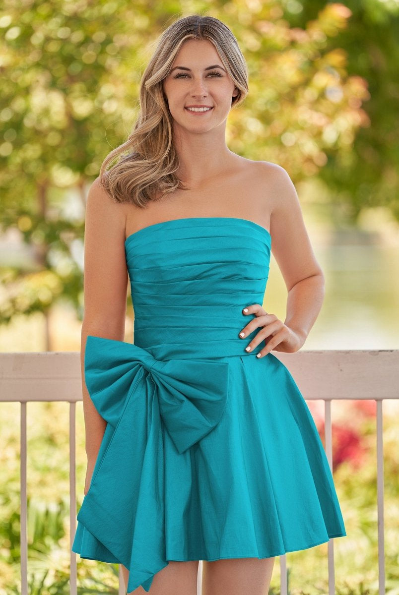 Fern | A-Line Red Strapless Mini Homecoming Dress with Bow