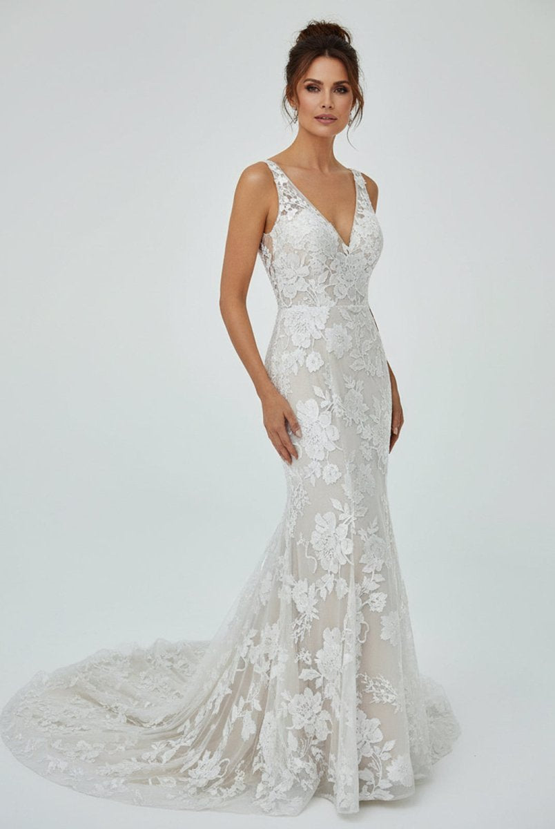 Floral Lace Appliques V Neck Sleeveless Mermaid Boho Wedding Dresses - KissProm