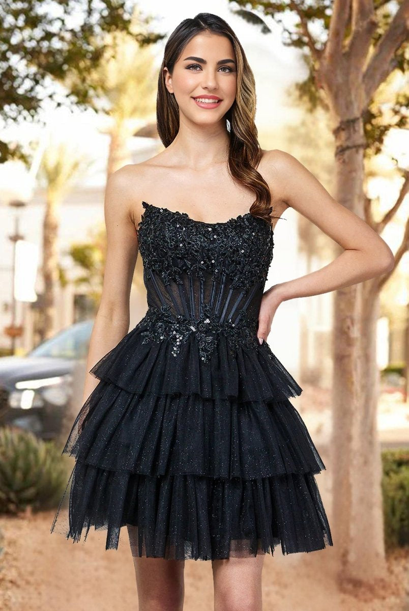 Galadriel | Black - Strapless A Line Tulle Homecoming Dress With Appliques