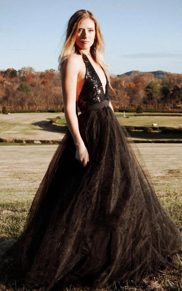 Sexy Black Halter Backless Tulle Sleeveless Wedding Dress with Sequins