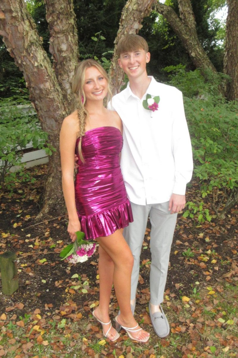 Jacinth | Magenta- Sheath Strapless Metallic Ruffles Pleated Short Homecoming Dress