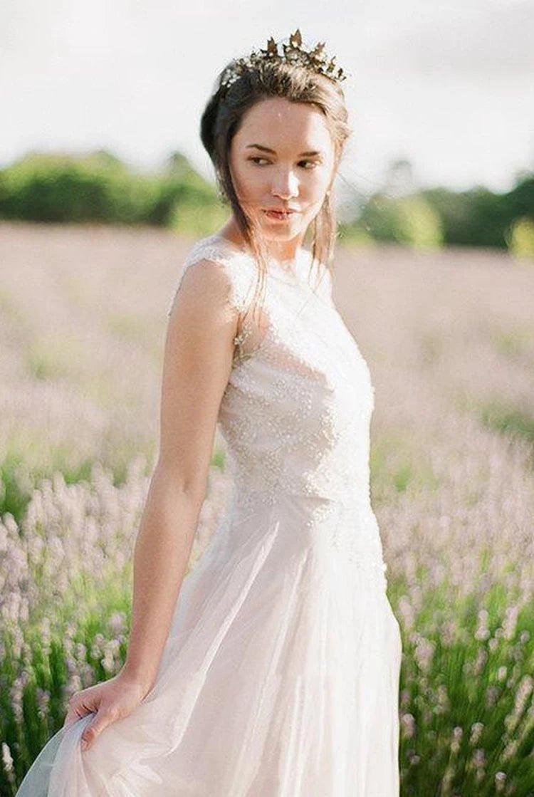 Jewel Neck Sleeveless Long Tulle Wedding Dress With Beading