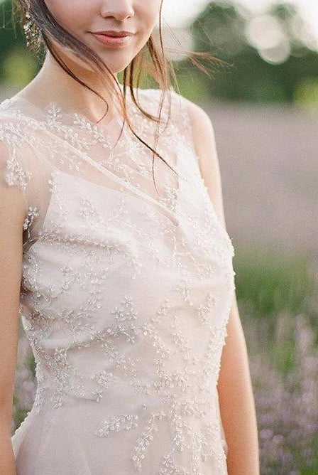 Jewel Neck Sleeveless Long Tulle Wedding Dress With Beading