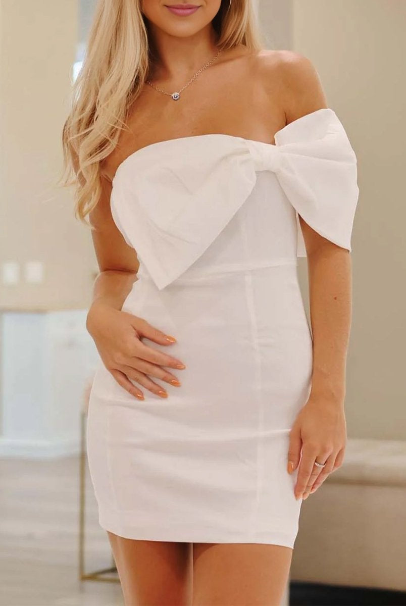 Kismet | White - Sheath Strapless Satin Homecoming Dress With Bow