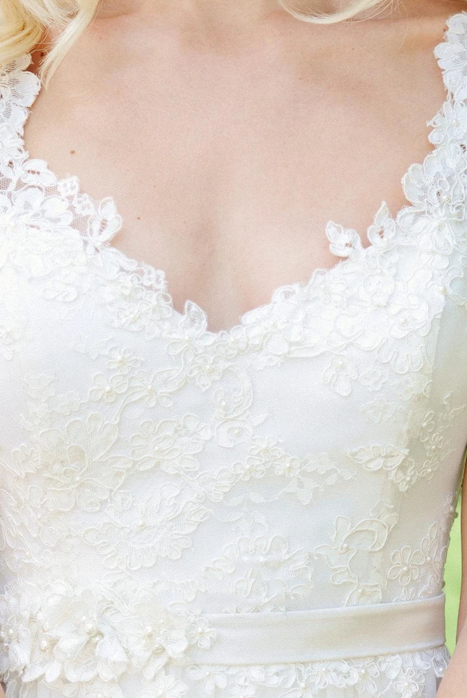 Long Chiffon Lace Weddig Dress With Beading Flower