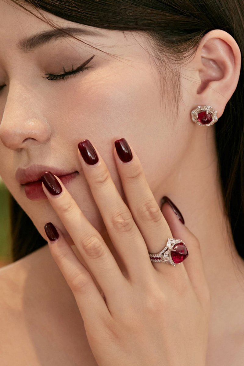 Luxurious Sugar Tower Ruby Engagement Ring - KissProm