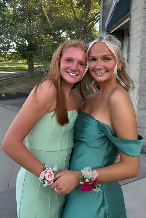 Mel | Green - Off The Shoulder A Line Satin Short Homecoming Dress