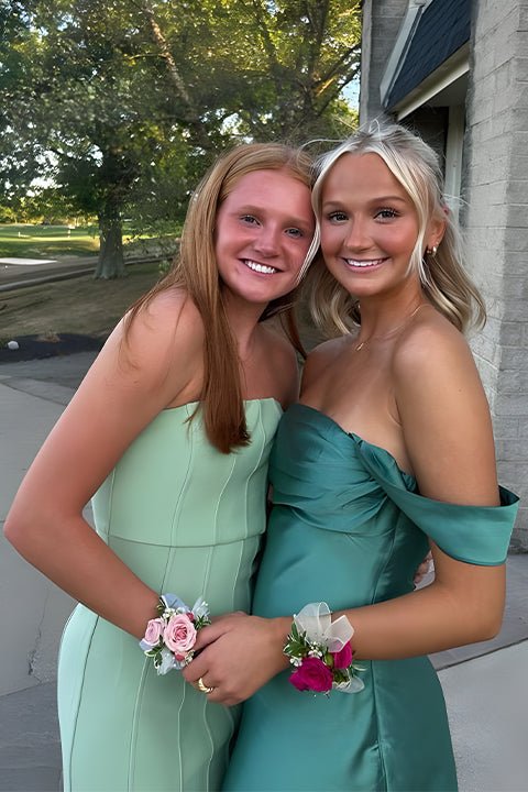 Mel | Green - Off The Shoulder A Line Satin Short Homecoming Dress