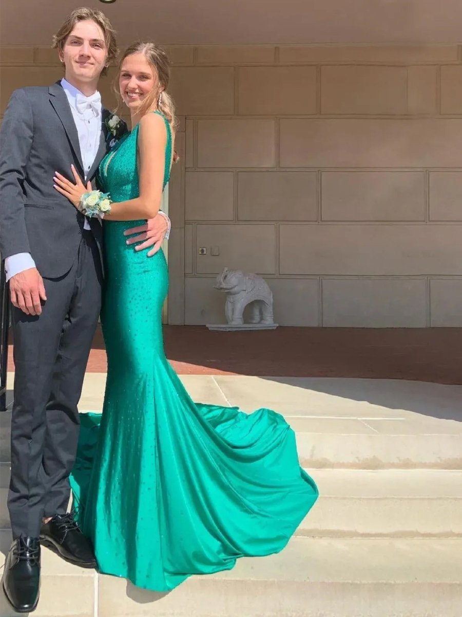 Molly | Mermaid Deep V-Neck Beaded Satin Long Prom Dress