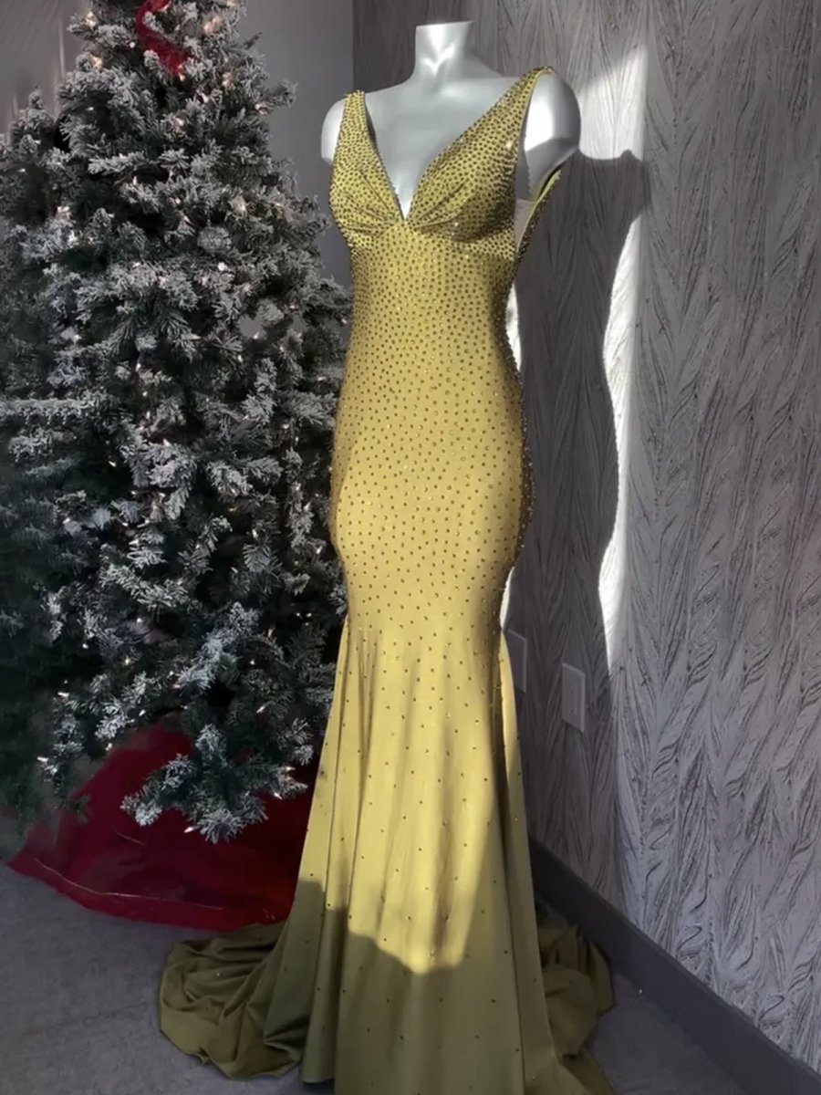 Molly | Mermaid Deep V-Neck Beaded Satin Long Prom Dress