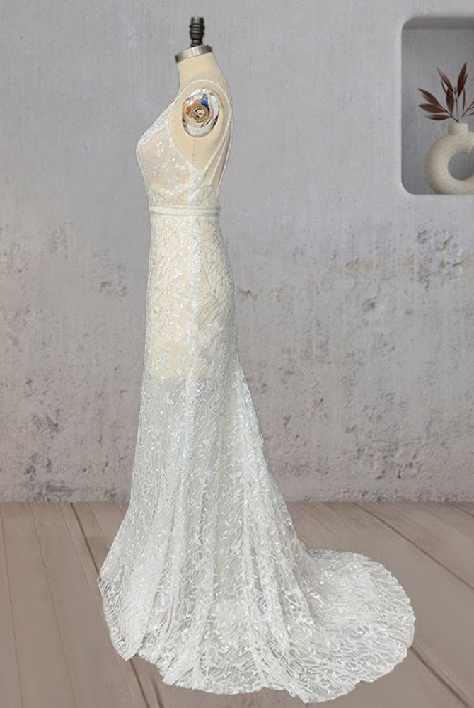Mermaid Lace Deep V Wedding Dress with Appliques