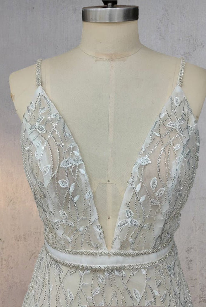 Mermaid Lace Deep V Wedding Dress with Appliques