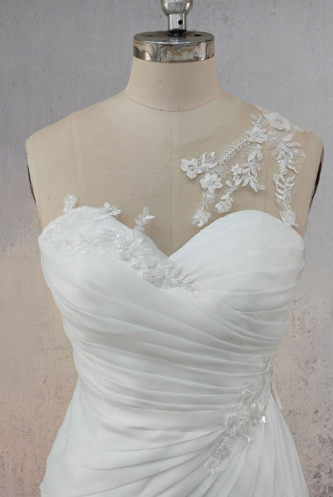 Mermaid Pearled Enchantment Lace Appliqued Wedding Dresses