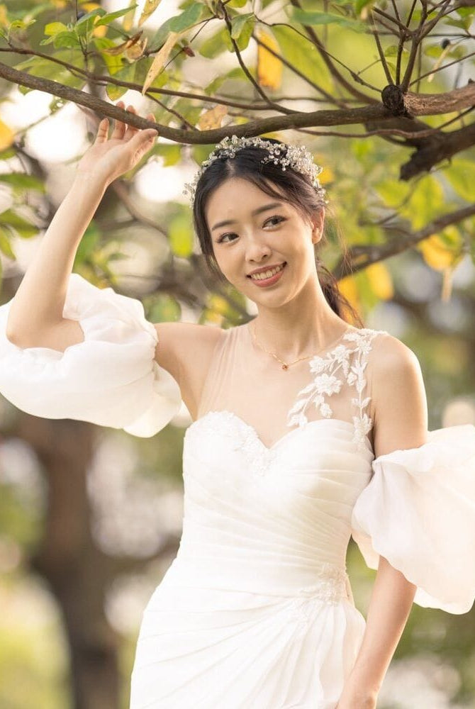 Mermaid Pearled Enchantment Lace Appliqued Wedding Dresses