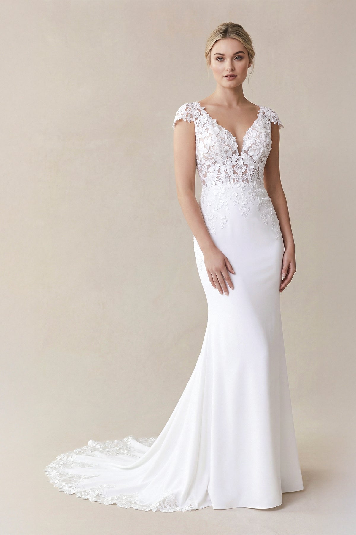 Mermaid Lace Wedding Dress With Appliques in White, White / Custom Size( Free )