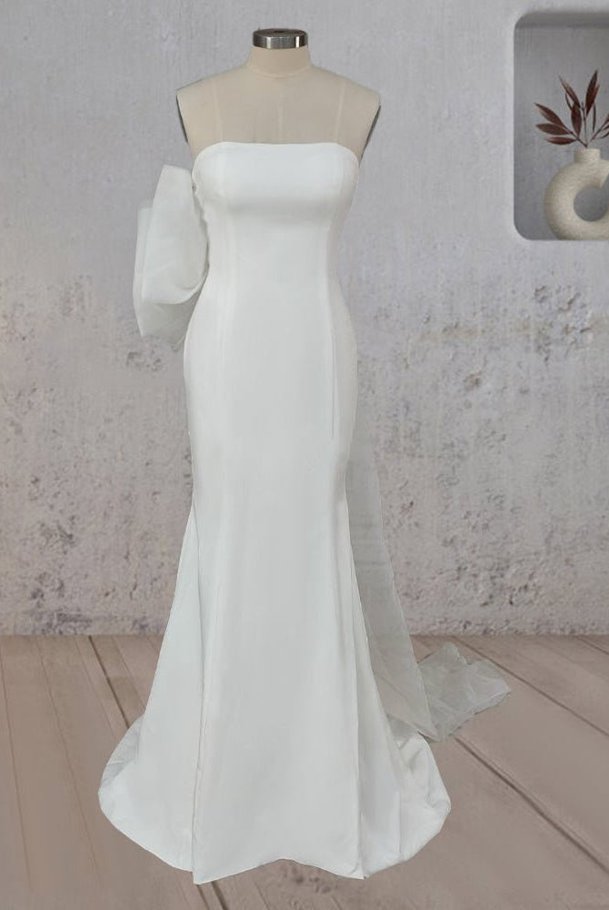 Mermaid Simple Ruffled White Wedding Dress