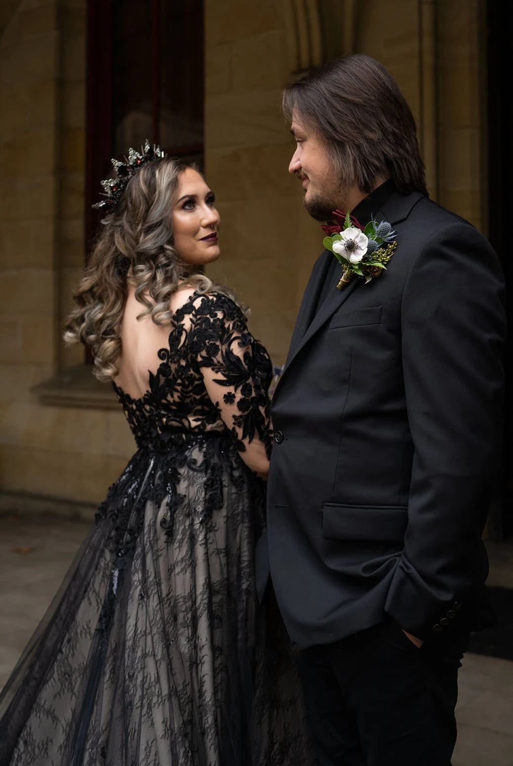 Modern Gothic Boho Lace Black Wedding Dress Vintage Unique A-Line Long Sleeve Bridal Gown with Court Train