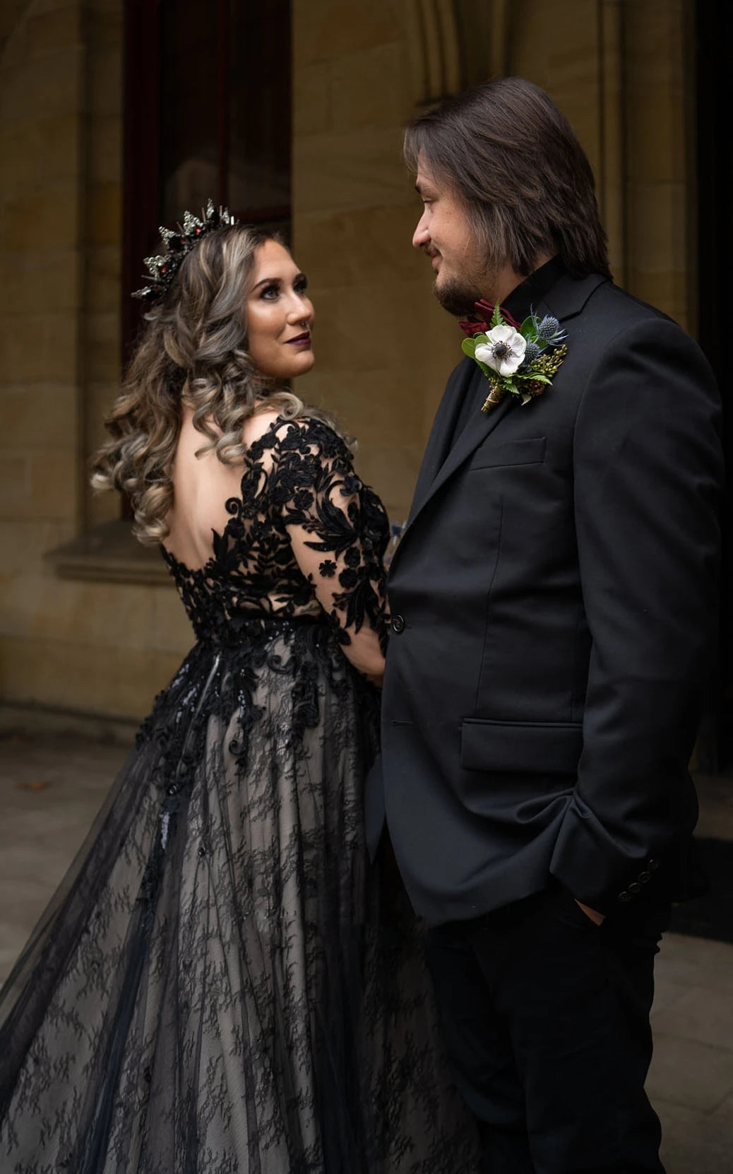 Modern Gothic Boho Lace Black Wedding Dress Vintage Unique A-Line Long Sleeve Bridal Gown with Court Train