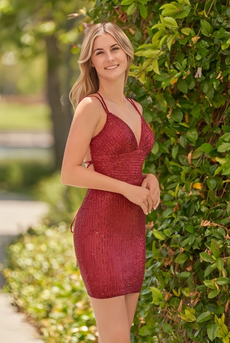 Nigella | Bodycon V Neck Burgundy Sequins Short Homecoming Dress - KissProm