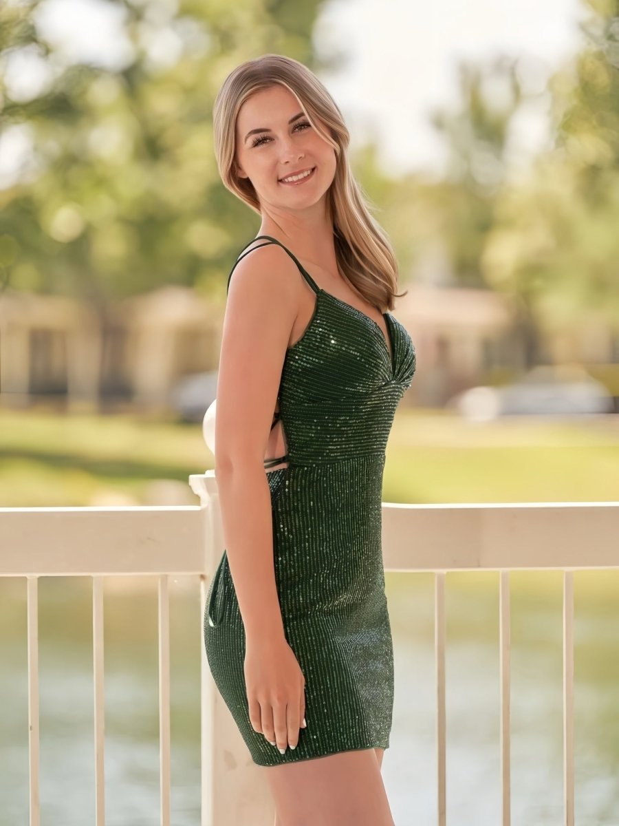 Nigella | Bodycon V Neck Burgundy Sequins Short Homecoming Dress - KissProm