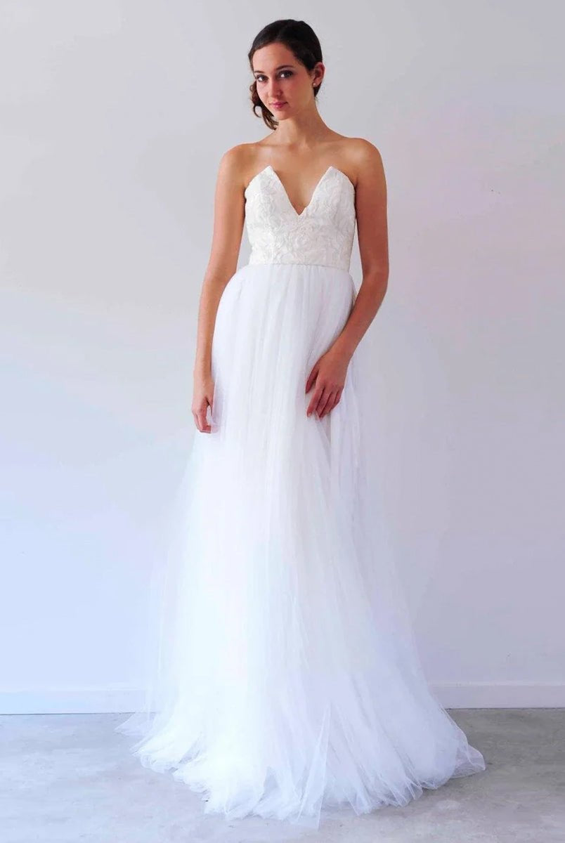 V Neck Sleeveless A - Line Long Tulle Backless White Wedding Dress - KissProm