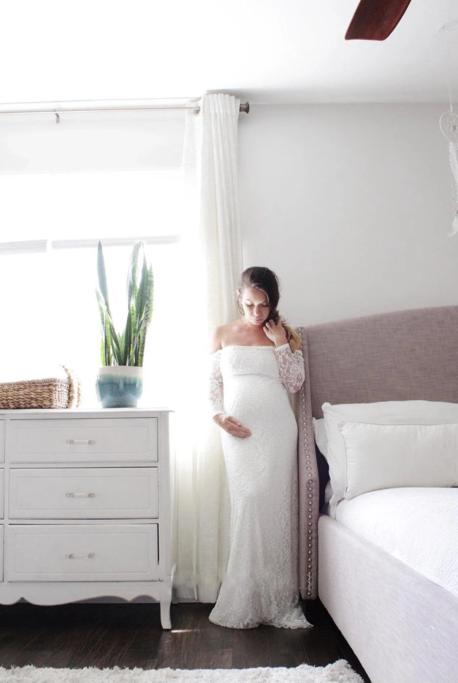 Strapless Long Sleeve A-Line Maternity Lace Wedding Dress with Train