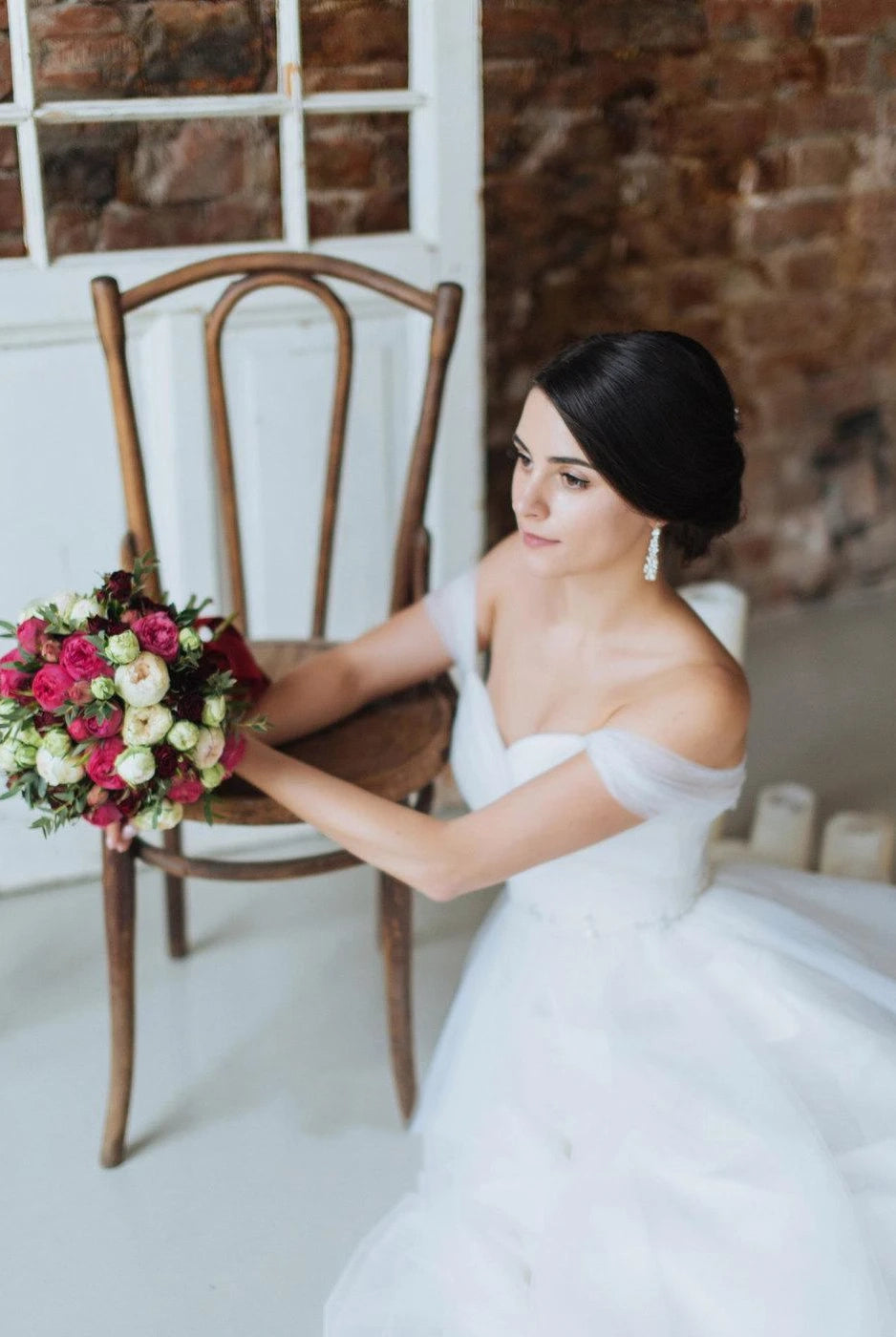 Off-The-Shoulder Tulle Ball Gown Sweep Train Dress