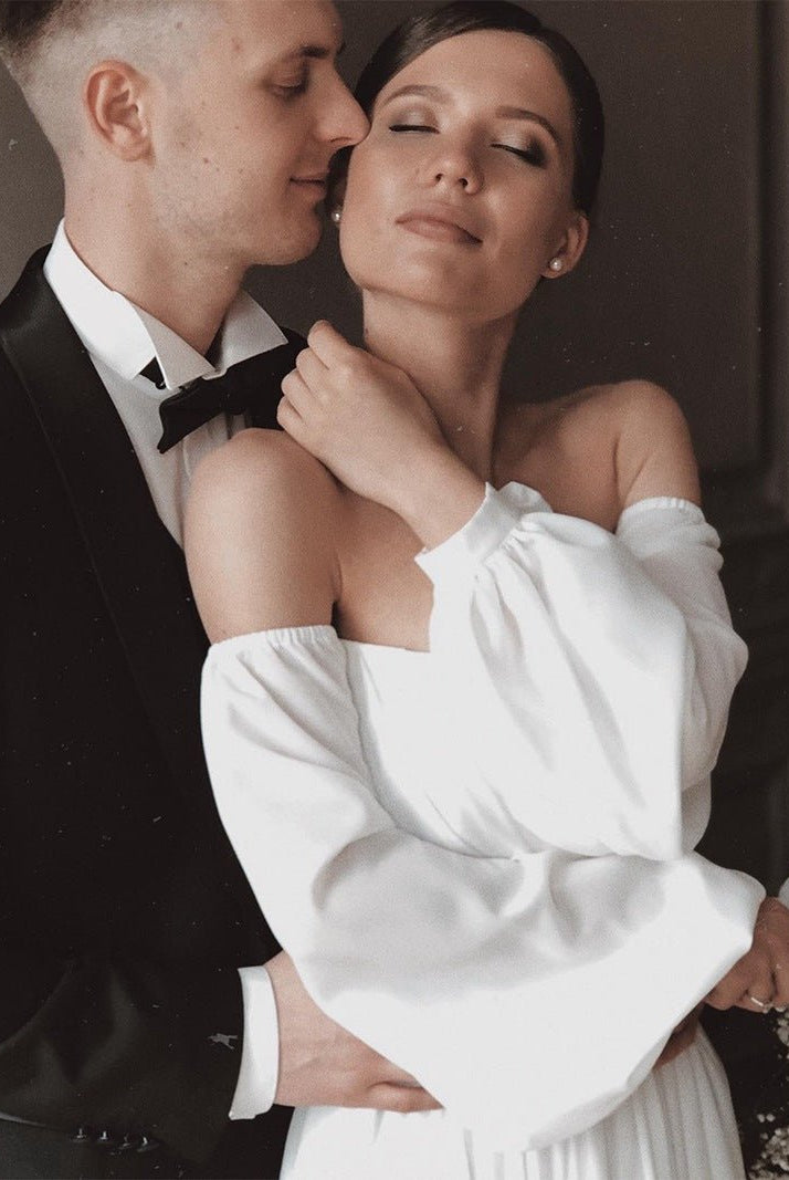 Aritha | Off the Shoulder Chiffon Beach Long-Sleeve Wedding Dresses