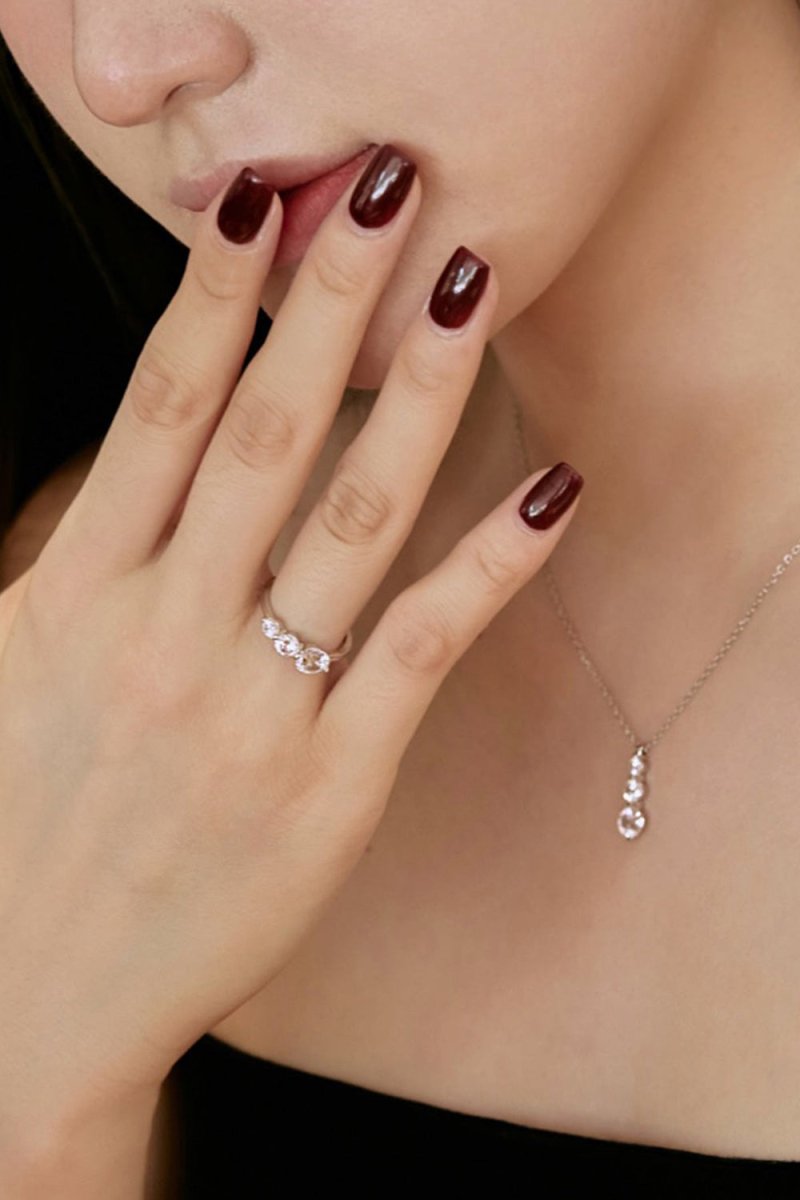 Round - Cut Three Sparkle Zircon Ring - KissProm