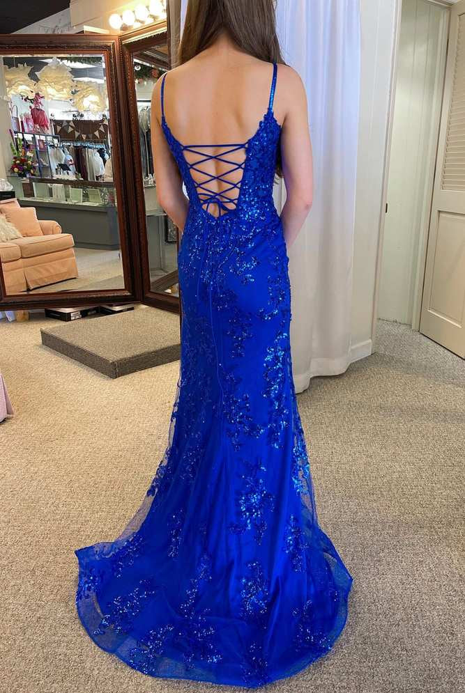 Harmonia | Royal Blue Plunging Neck Sweep Train Lace Prom Dress - KissProm