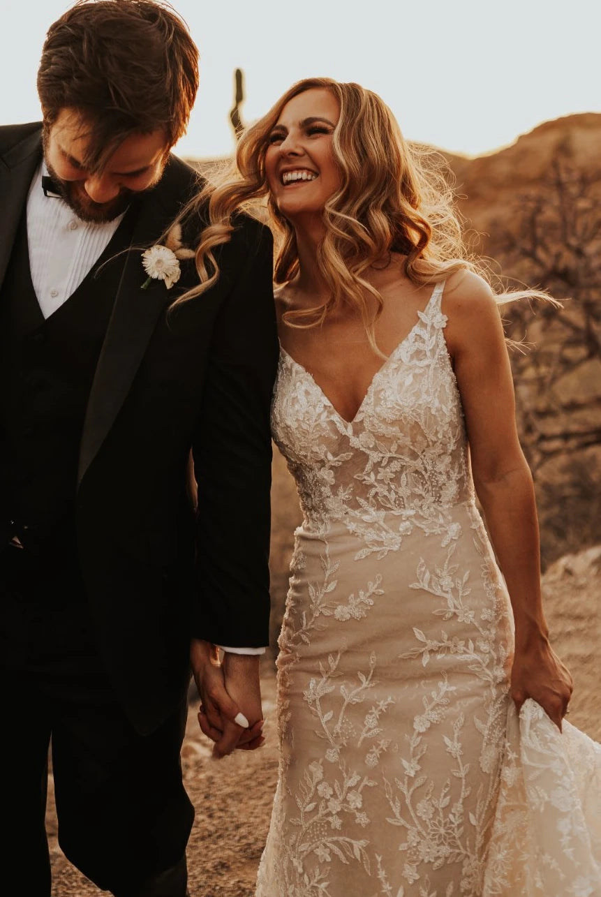 Sexy Mermaid V-neck Lace Sleeveless Wedding Dress with Sweep Train Simple Elegant Ethereal Country Garden