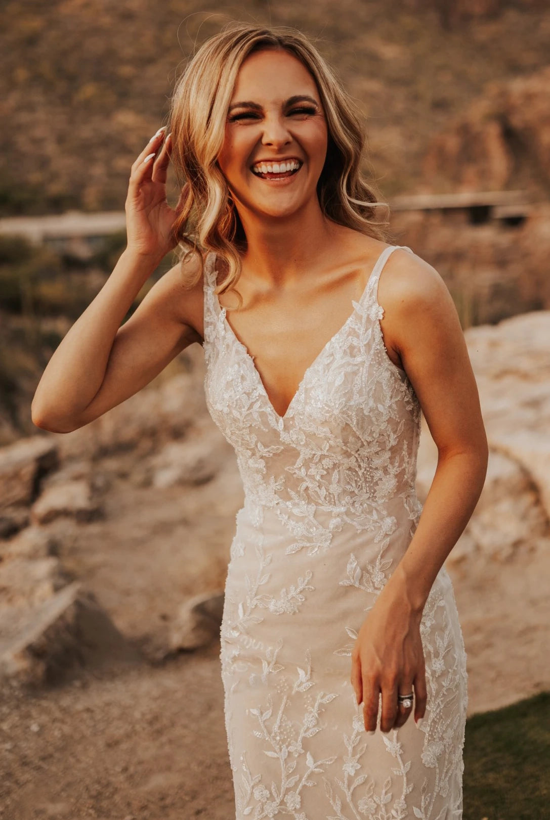 Sexy Mermaid V-neck Lace Sleeveless Wedding Dress with Sweep Train Simple Elegant Ethereal Country Garden