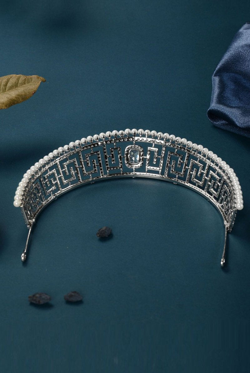 Silver Pearl Rhinestone Tiara - KissProm